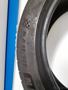 2x 225/45R18 Michelin pilot sport 4ZP - 9