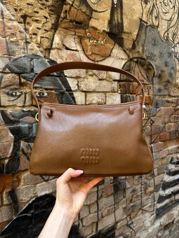 Kabelka Miu Miu Aventure Nappa Leather Bag Brown - 9