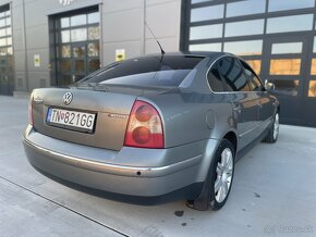 Predam Vw Passat 1.9 96kw 4Motion Higline 6M. - 9