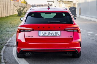 Škoda Octavia Combi 2.0TSI RS Manuál - SK auto - 9