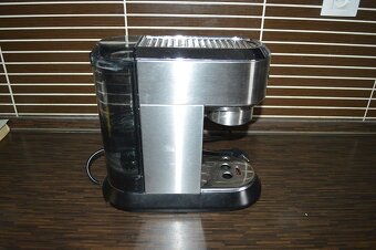 predam pakovy kavovar DeLonghi - 9