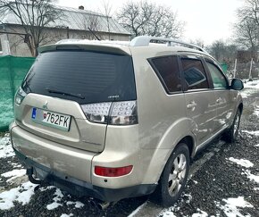 Mitsubishi Outlander II 2.0 DID 4X4 M6 - 9