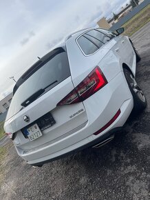 Skoda Superb 2.0 TSI 206kw 4x4 DSG Style Plus - 9