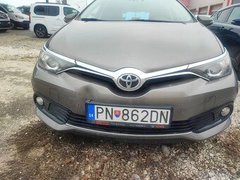 Toyota Auris Touring Sports, r.v.2019, 62503 km, Havarované - 9