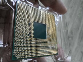 AMD Ryzen 5 3600 - 9