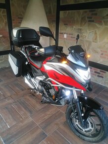 Honda NC750X DCT - 9