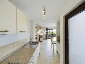 Na predaj nádherný apartmán s 3 spálňami - 9