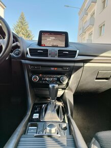 Mazda 3, sedan, 2.0 Skyactive benzín 88kW, automat - 9