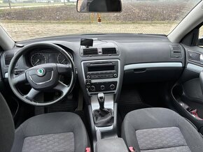 Škoda Octavia II Combi 1,6 TDi 77 kW - 9