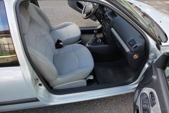 Renault Clio 1,4 i 16V kúp.v SR - 9