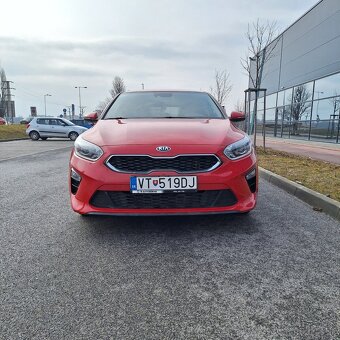 Kia Ceed 1.4 tgdi 103kW Gold - 9