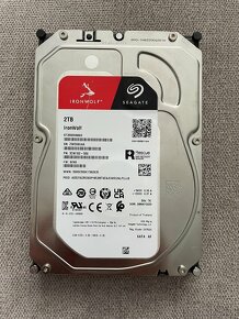 3,5" HDD Seagate Barracuda / Skyhawk / IronWolf 2TB - 9