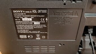 Sony Bravia KDL-32T300

+DVD Hyundai

 DV-5-X312

 - 9