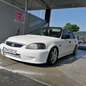 Honda civic 1.5 turbo - 9