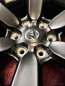 6x139.7 R18 Alu orig. Dodge RAM 1500 REBEL + senzory - 9