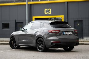 Maserati Levante S - 9