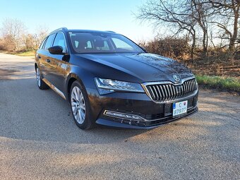 Škoda Superb Combi Style 2.0 Tdi DSG - 9