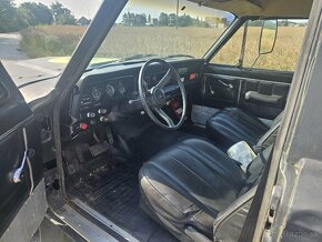 Jeep Gladiator Commander 1982 5,9L 177hp Benzin Automat s TP - 9