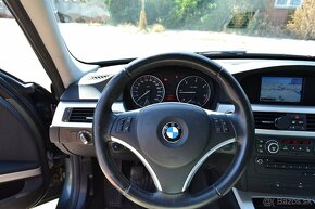 BMW 318d LCI e91 215tkm bi-xen PDC navi - 9