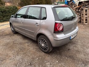 Predám Volkswagen Polo 1,2Htp , RV 2006 - 9