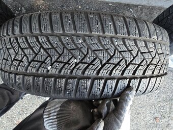 Zimna Sada Mercedes A,B,CLA 205/55 R17 top stav - 9