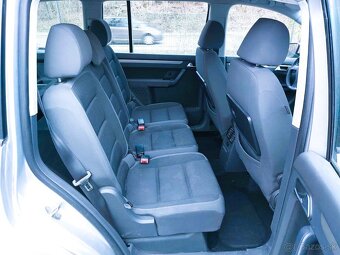 Volkswagen Touran 1.9 TDi Freestyle r.v. 2010 - 9