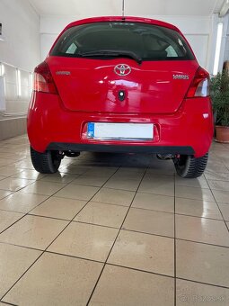 Toyota Yaris 1.3 VVT-I - 9