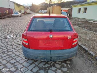 Rozpredám Škoda Fabia 1.2 htp, 40kw, 3/2006 - 9