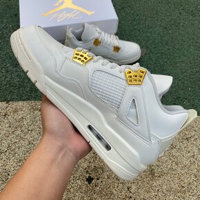 Air Jordan 4 Retro Metallic Gold - 9