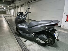 Honda PCX 125 - garážovaná, prvý majiteľ - 9