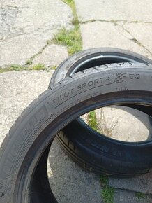 235/45 ZR18 Michelin letne pneu - 9