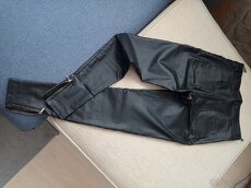 Koženkové nohavice - 9