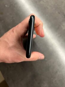 Predam Iphone xr 64gb cierny - 9