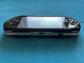 PSP 1000 (FAT) CFW (hacknuta) + 16GB karta, 4 original hry - 9