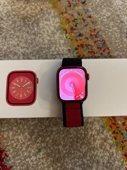 Apple Watch 8 - 40mm - 9