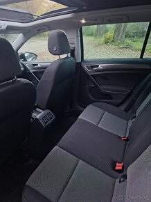 Volkswagen Golf Variant VII 1.6TDI DSG - 9