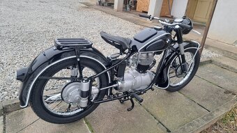 BMW R 25/2 - 9