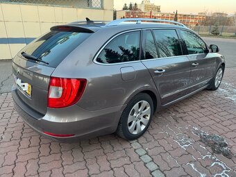 Škoda superb 2.0tdi 103kw combi 2011 - 9