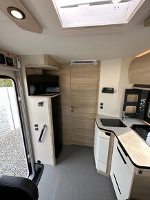 Rapido 896F rv23 Klíma,Markíza,nosič4x,TV,Exterier sedenie - 9