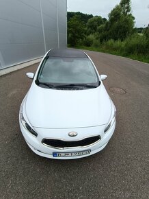 Kia Ceed - 9