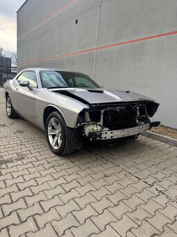 Dodge challenger 3.6 - 9