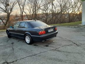 Predam bmw E38 740d 2000. - 9