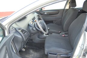 Citroen C4 1.6i 16V - 9