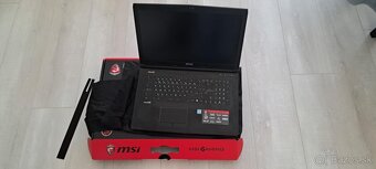 MSI GE72 6QF Apache Pro 17,3, i7, 16GB, 1TB + 512GB - 9