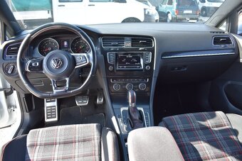 Volkswagen Golf 2.0 TSI BMT GTI DSG - 9