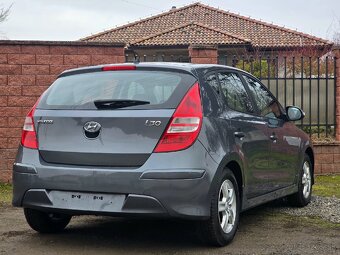 Hyundai i30 1.4i CVVT Facelift 2011 110 000km 1. Majiteľ - 9