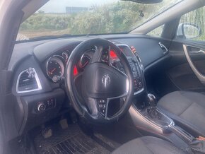 Predam Opel Astra J 1.7cdti 2013 - 9