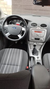 Predám Ford Focus combi - 9