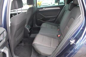 Volkswagen Passat Variant 2,0 TDi DSG 110 kW COMFORTLINE - 9