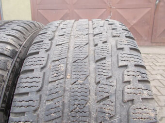 Pneumatiky Kumho 245/55R17 zimné 4ks - 9